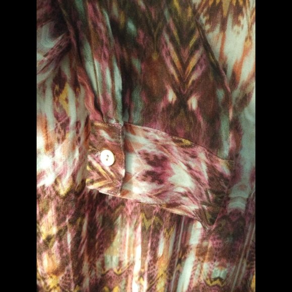 Casual Long Sleeve Button Down Blouse Bright Fall Color Aztec Deign 100% Viscose - Picture 3 of 10